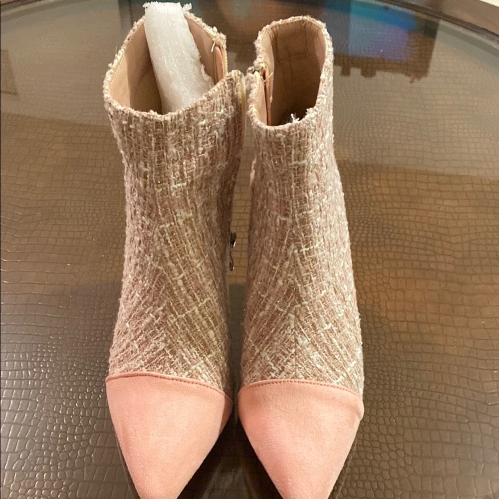 Elegant Tweed Ankle Boots - Pink